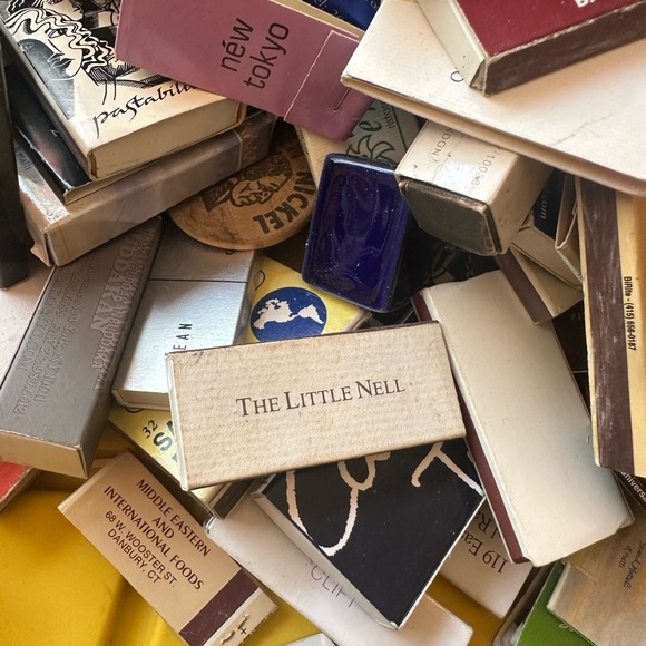 Windows of the World Twin Towers WTC Class Vintage Matchbook Collection - Picture 11 of 16